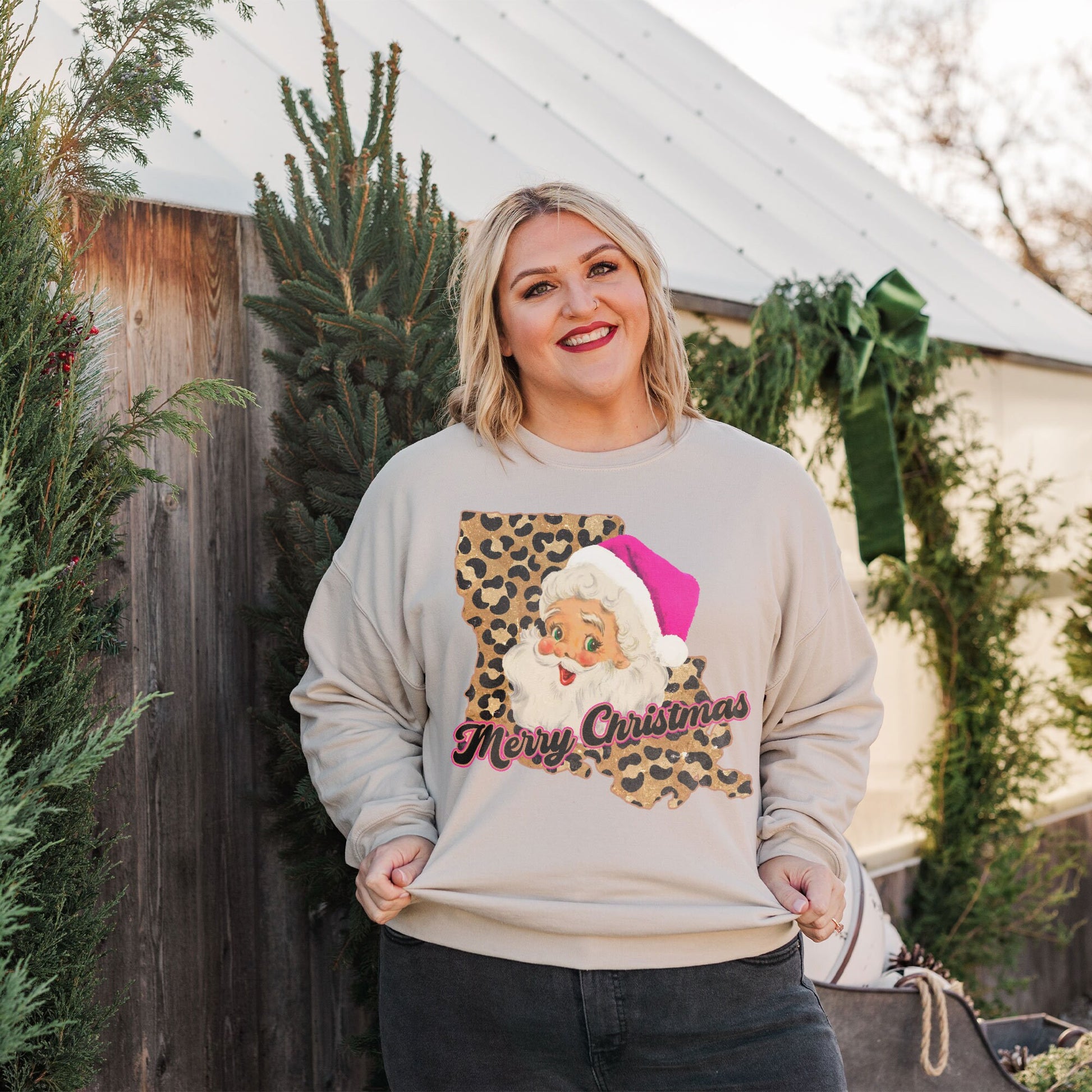 Merry Christmas Louisiana i Retro Sant Sublimation Design PNG Digital Download Printable Pink Santa Claus Hat Leopard Cheetah Vintage Holly